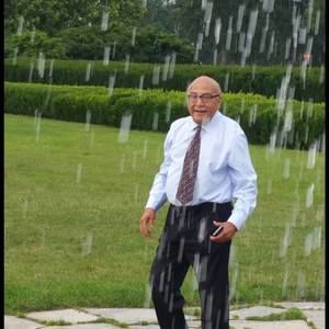 Meet your Posher, Najam